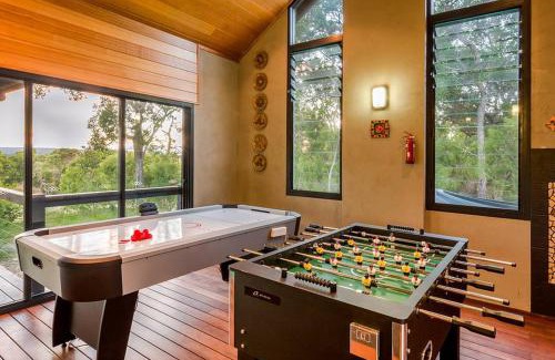 Yallingup House | Bringa - Spacious Bushland Retreat with Scenic Views