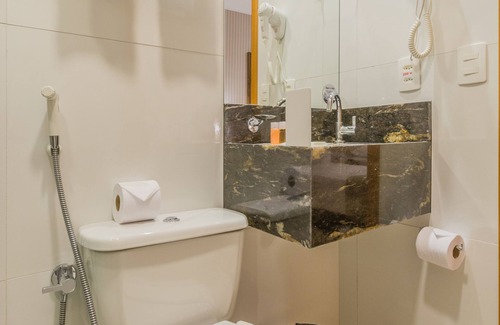 Patriolino Ribeiro Hotel | Bristol Guararapes Hotel