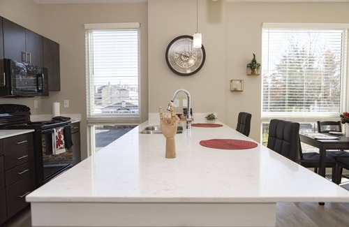 Indianapolis Condo | Broad Ripple's Best Kept Secret 2BR w/FREE PARKING