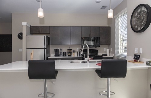 Indianapolis Condo | Broad Ripple's Best Kept Secret 2BR w/FREE PARKING