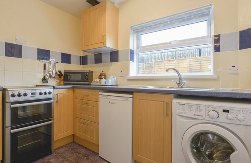 Rockbeare Cottage | BROADCLYST COTTAGE, pet friendly, with pool in Ottery St Mary