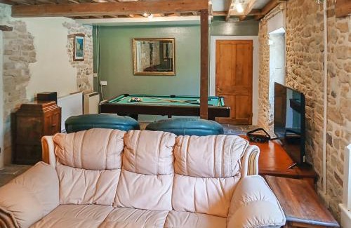 Mosterton House | Brockhill House