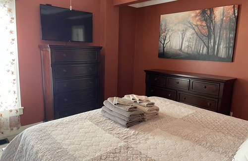 West Oneonta House | Brockway's Homestead - Recent renovation, game room, near All Star Village