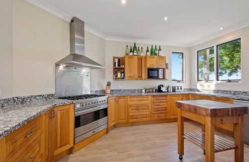 Pokolbin House | Brokenback Vineyard Estate