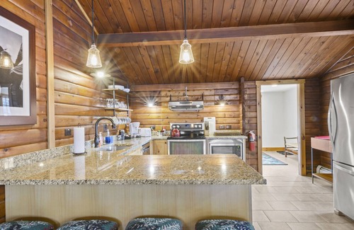 West Dover Cabin | Brook Bound Inn - Cabinn