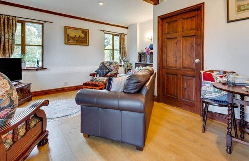 Ipswich House | Brook Hall Lodge - Two Bedroom Chalet, Sleeps 4
