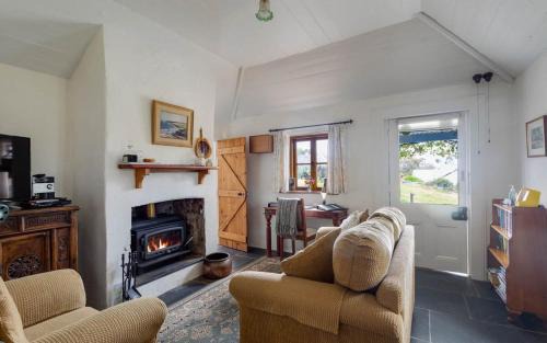 Port Elliot House | Brooklands Cottage 60 Heysen Rd Port Elliot - Linen Included