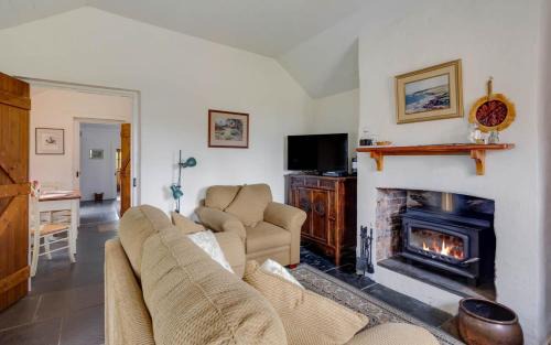 Port Elliot House | Brooklands Cottage 60 Heysen Rd Port Elliot - Linen Included