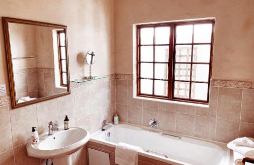 Brooklyn Bed & Breakfast | Brooks Cottage