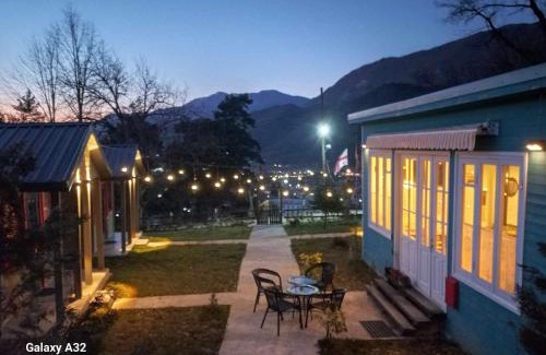 Ambrolauri Hotel | Brotseulebi