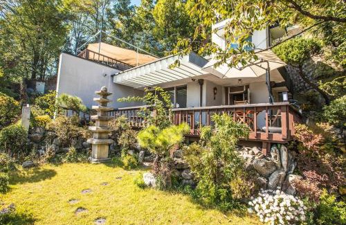 Hongji House | Bs Tailored Service Home Near Gyeongbokgung