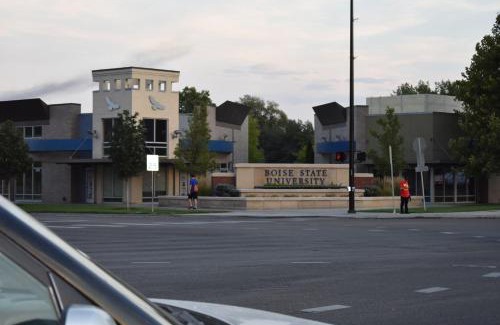 Southeast Boise House | BSU Playland 2bd 1b Fully Remodeled on Bsu Campus