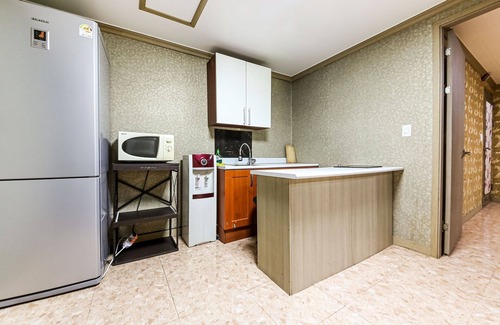 Chungmak-tong Hotel | Buan Gyeokpo Chaeseok Resotel Oakville