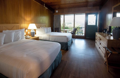 Gays Creek Hotel | Buckhorn Lake State Resort Park