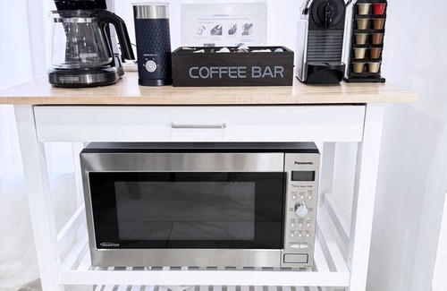 Green Valley North Apartment | Buddha Play | Modern | Pool & Spa Near Vegas strip