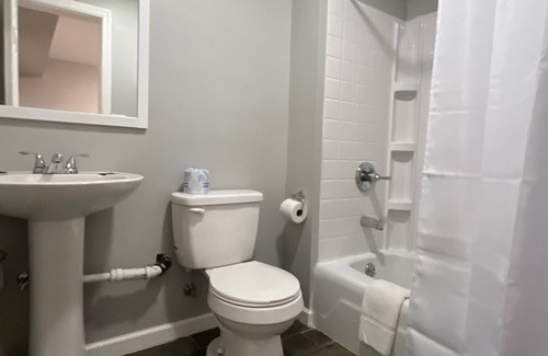 Bridgman House | Budget friendly room in Bridgman, MI