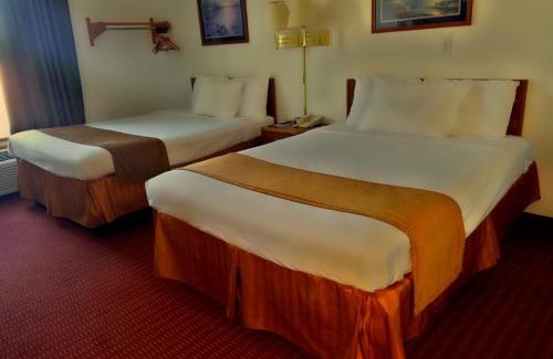 Hallock Hotel | Budget Host Caribou Inn