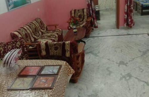 Toli Chowki Apartment | Budget House