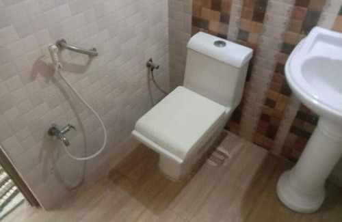 Toli Chowki Apartment | Budget House