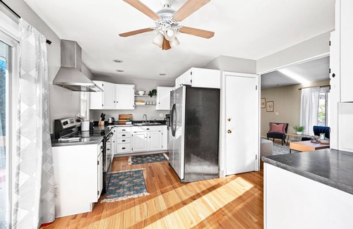 Kenwood House | Buffalo Bliss - near Universities and natural areas-Large deck and backyard