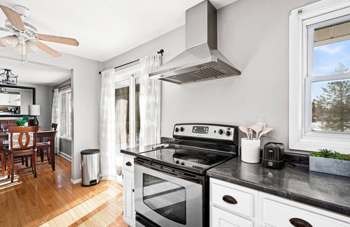 Kenwood House | Buffalo Bliss - near Universities and natural areas-Large deck and backyard