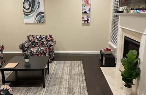 Lawrenceville House | BUILT IN '18❤️HOSTS UP TO 8❤️GREAT FOR FAMILIES❤️