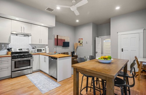 Downtown El Paso House | Built in 1915, this quaint historic El Paso home surprises you with its modern updates and decor