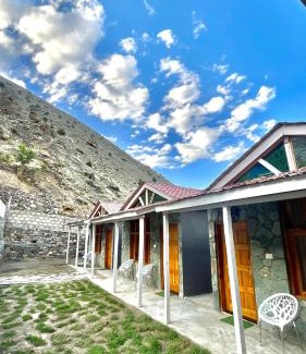 Gilgit-Baltistan Hotel | BULAN CHALETs