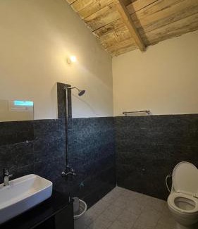 Gilgit-Baltistan Hotel | BULAN CHALETs