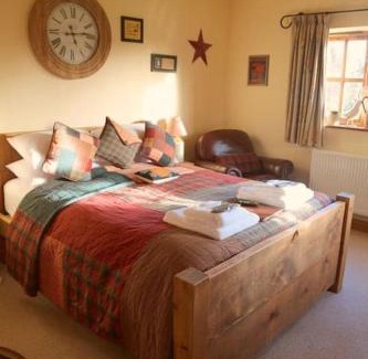 Gresford Bed & Breakfast | Bumbleberry Cottage