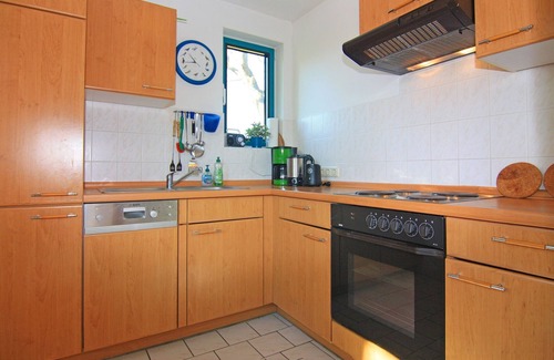 Klein Labenz House | Bungalow am See mit Ruderboot in Klein Labenz