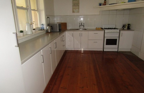 Dalrymple House | Bungalow at the Beach - Esplanade position! Excellent sea views!