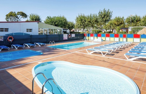 Balea House | Bungalow 'B' with Private Pool, Private Terrace and Wi-Fi