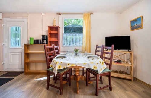 Bakenberg House | Bungalow 'BungalowArkona Bgl 1' with Private Terrace and Wi-Fi