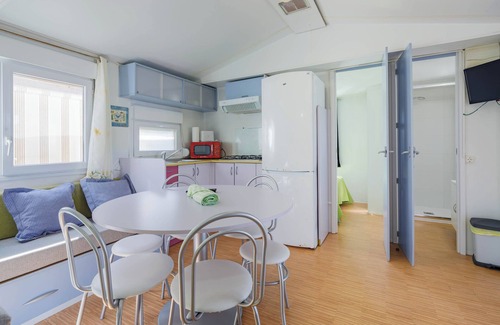 Balea House | Bungalow 'E' with Private Pool, Private Terrace and Wi-Fi