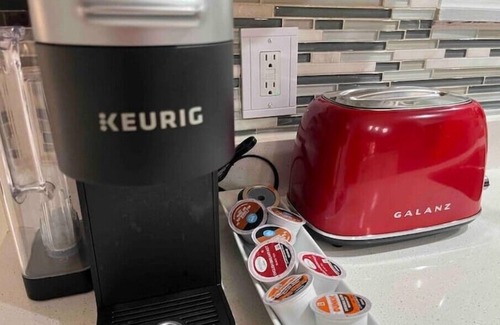 Dahlonega House | Bungalow in small and quiet cul-de-sac, pet-friendly.n