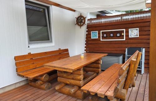 Mariendorf House | Bungalow Steps from the Sea