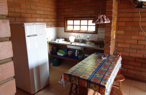 Ponte Branca House | Bungalows Canto das Águas, waterfall with natural pool