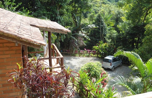 Ponte Branca House | Bungalows Canto das Águas, waterfall with natural pool