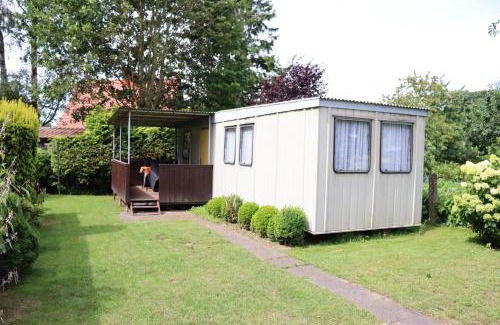 Samtens Apartment | Bungalows mit DDR-Charme - im Herzen von Rügen