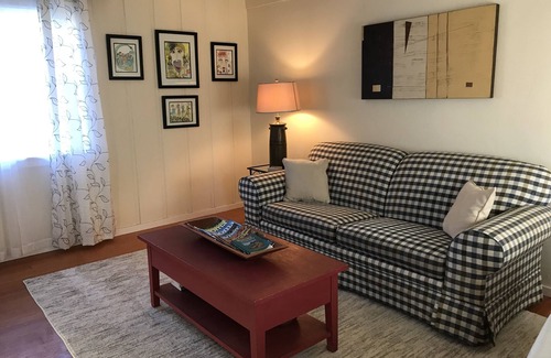 Healdsburg House | Bunkhouse at Side Road Farm charming one bedroom cottage