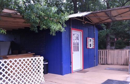 Antlers Cabin | Bunkhouse Cabin @ Rock'n O Ranch