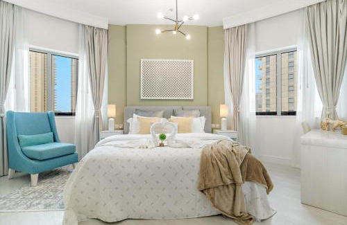 Madinat Zayed Apartment | Burj View Downtown 1BR Dubai