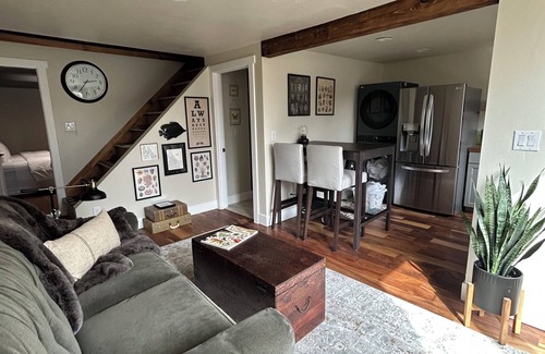 Downtown Boise Cottage | Burrow on 24th - Hot Tub 1BR/1BA