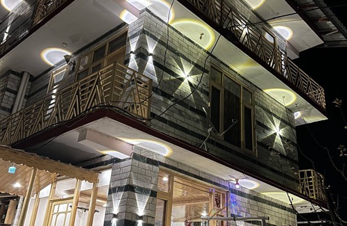 Burwa House | Burwa Breeze By Winsum Stays