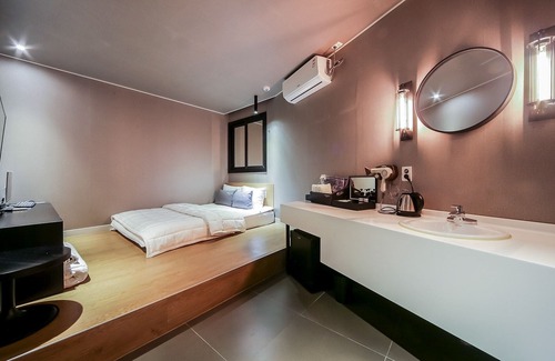 Saha Hotel | Busan Janglim to Heart