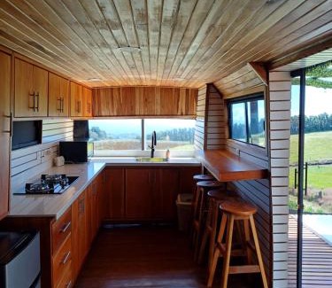 Fraijanes Apartment | BusHotel Poás con Jacuzzi y Chimenea