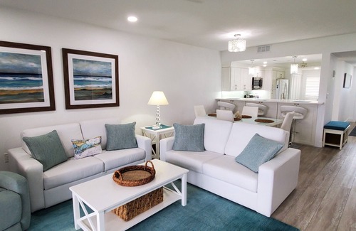 Longboat Key Condo | Buttonwood Cove 104B by FVC