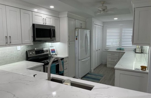 Longboat Key Condo | Buttonwood Cove 104B by FVC