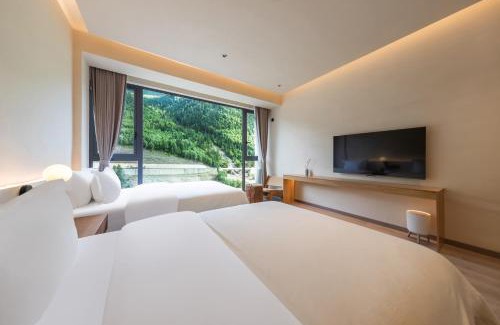 Xiaojin County Hotel | Buyandujiajinpinminsu